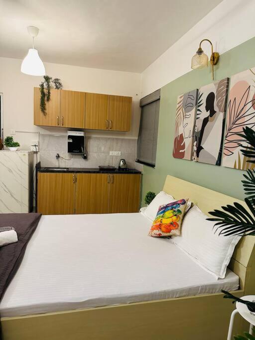 Sage : Private Studio Room In Koregaon Park ปูเน่ ภายนอก รูปภาพ