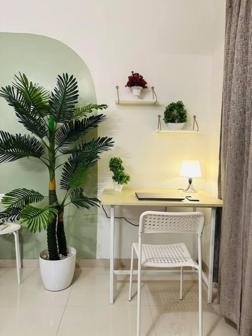 Sage : Private Studio Room In Koregaon Park ปูเน่ ภายนอก รูปภาพ
